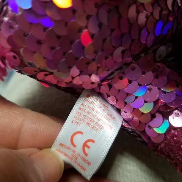 Ty Flippables™ Sparkle Pink Sequin Unicorn, Regula - Picture 11 of 11
